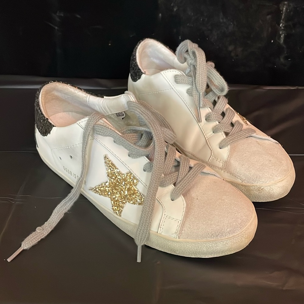 Golden Goose Superstars! Worn maybe 5 times!